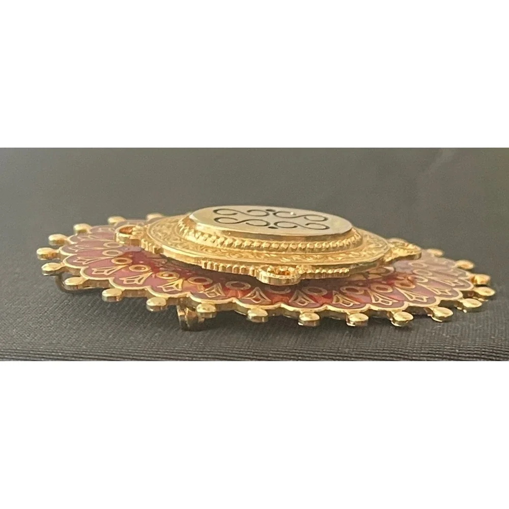 Vintage Gold Tone Pink Enamel Medallion Brooch Pin Oval Pendant Jewelry